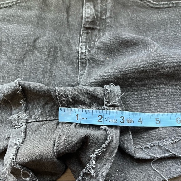 Wild Fable High Rise Rolled Cuff Black Denim Shorts Size 12 - Picture 8 of 9